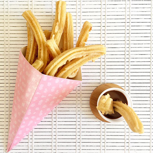Packaging-cornet-rigide-churros-graphisme-agencechimère